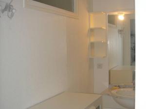 Appartements Beau T2 climatise avec garage, 4 couchages, Balaruc-les-Bains - FR-1-680-13 : photos des chambres