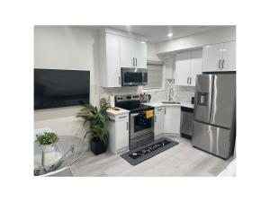 Award winning boho paradise sunlit modern suite