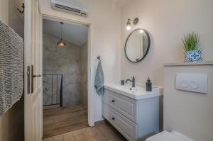 Villa Linna with seaview