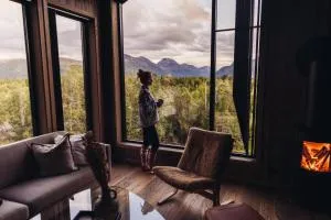 Luxury Nordic Suite with Private Sauna and Panoramic Mountain Views - Øye