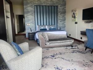 One O Eight Boutique Hotel