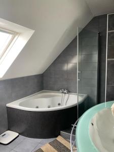 Villas Maison cosy en plein coeur de Saint-Malo : photos des chambres