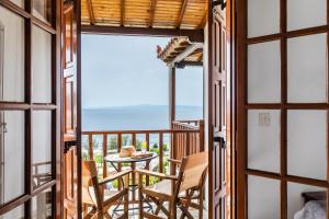 Lilian Beach Front 3 Skopelos