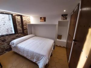 Casa rural rústica para parejas, familias o amigos a la montaña de EL COLMENAR