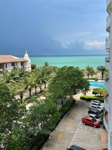 Moderne og delikat leilighet på stranden i Jomtien