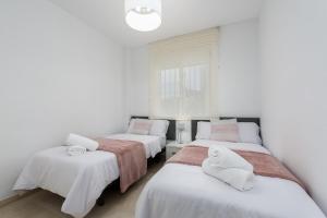 Right on the beach - 4BR Seaview