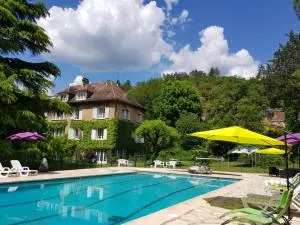 梅内斯特尔住宿加早餐酒店 - Le Mas