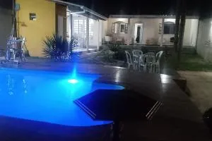 Casa de campo agradável com piscina aquecida - 马特乌斯莱米