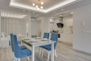 Torre Palace II by Atlantic Holiday