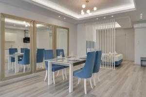 Torre Palace II by Atlantic Holiday