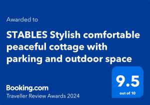 STABLES Stylish comfortable peaceful cottage with parking and outdoor space