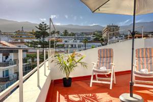 Spacious Penthouse with King-size bed, Huge terrace, Ocean & Teide view