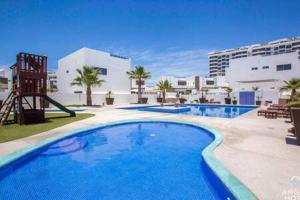 NEW Gated Community Home Pool BBQ Beach 5 mins