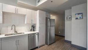 Landing Modern Apartment with Amazing Amenities (ID8404X53)