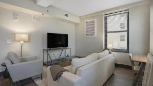 Landing Modern Apartment with Amazing Amenities (ID8404X53)