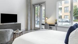 Landing Modern Apartment with Amazing Amenities (ID1009X577)