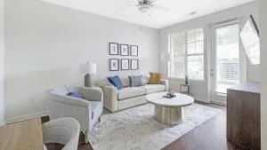 Landing Modern Apartment with Amazing Amenities (ID8734X71) - Mountain Brook