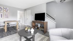 Landing Modern Apartment with Amazing Amenities (ID1222X839)