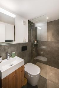 Bijou Lake Side Sauna - Panorama-Terrasse, Sauna und Seeblick