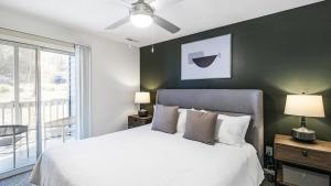 Landing Modern Apartment with Amazing Amenities (ID4299X2)