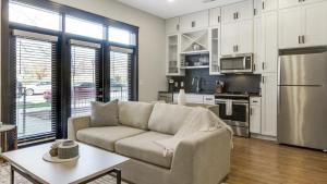 Landing Modern Apartment with Amazing Amenities (ID8961X08)