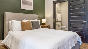 Landing Modern Apartment with Amazing Amenities (ID8961X08)
