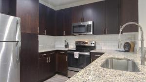 Landing Modern Apartment with Amazing Amenities (ID5879X38)