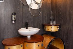 Triple Room with Shared Toilet and Bathroom  room in BackStage Hotel