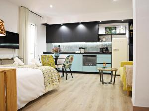 Espléndido estudio en el Centro Histórico de Málaga. - Hôtels 4 étoiles à Málaga