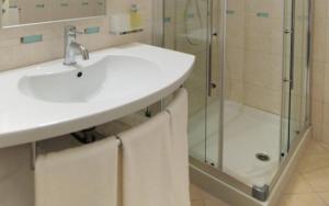 Beachfront apartment with a big terrace - Beahost