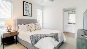 Landing - Modern Apartment with Amazing Amenities (ID5770X40)