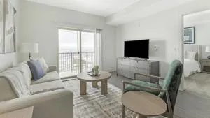 Landing - Modern Apartment with Amazing Amenities (ID1204X655) - Eagle Mountain