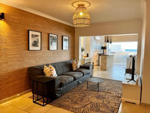 Ballito Beachfront Villa, LOAD SHEDDING FRIENDLY