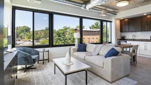 Landing - Modern Apartment with Amazing Amenities (ID5107X67)