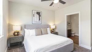 Landing - Modern Apartment with Amazing Amenities (ID9776X48)