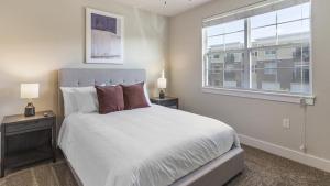 Landing - Modern Apartment with Amazing Amenities (ID9776X48)