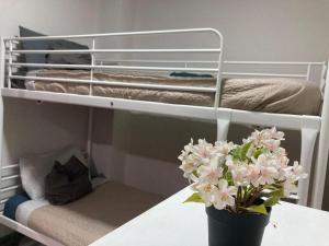 CALU Homes cerca de estación de tren