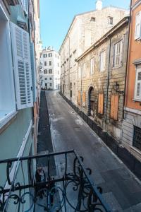 Studio mit Balkon