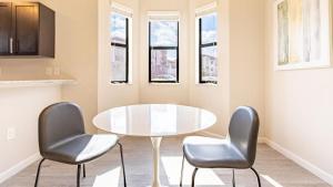 Landing - Modern Apartment with Amazing Amenities (ID7366X64)