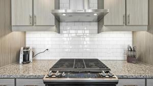 Landing - Modern Apartment with Amazing Amenities (ID7068X06)