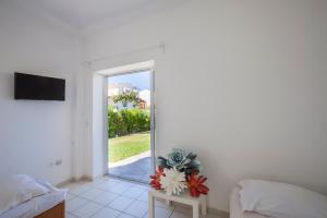 Akrotiri apartment