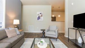 Landing - Modern Apartment with Amazing Amenities (ID9422X79)