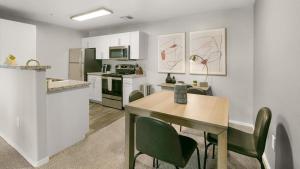 Landing - Modern Apartment with Amazing Amenities (ID7311X69)