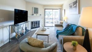 Landing - Modern Apartment with Amazing Amenities (ID7444X46)