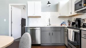 Landing - Modern Apartment with Amazing Amenities (ID8715X53)