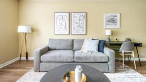 Landing - Modern Apartment with Amazing Amenities (ID7932X45)