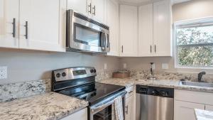 Landing - Modern Apartment with Amazing Amenities (ID8203X92)