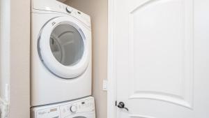 Landing - Modern Apartment with Amazing Amenities (ID8203X92)