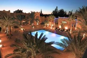 蒂兹米古堡酒店 - Zrigat