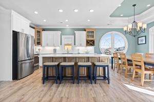 All the Views Ocean Isle Beach, heated private pool, close to beach